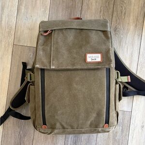 Zecti green canvas camera backpack